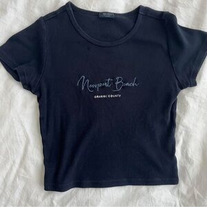 navy blue brandy melville newport beach crop top baby tee
